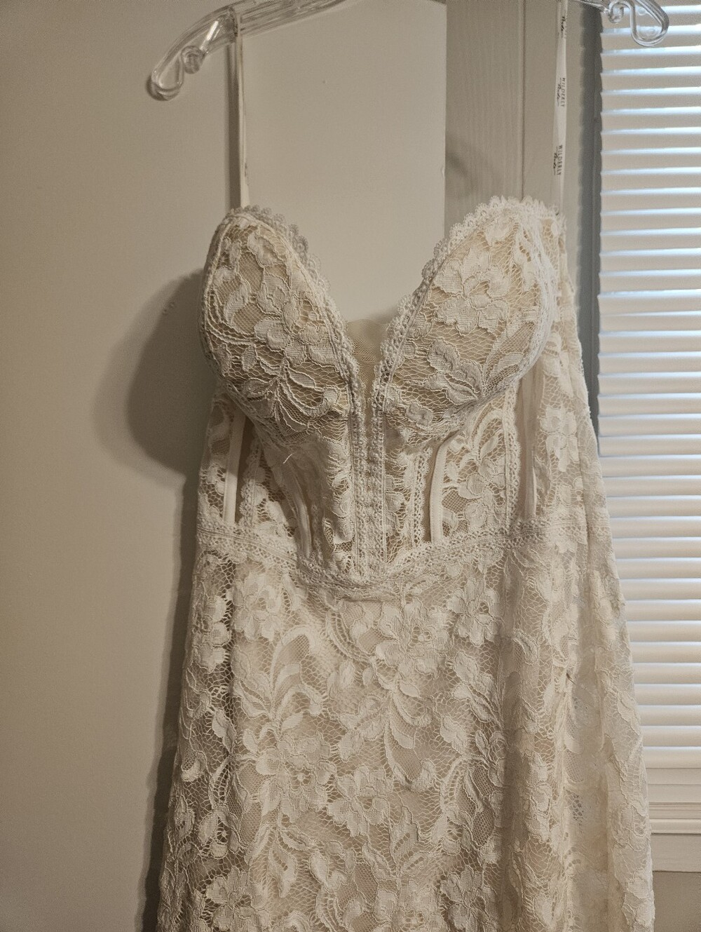Strapless Lace Wedding Dress in Ivory Cream